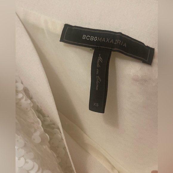 NWT BCBG Maxazria Percy White Sequin Scalloped Miniskirt SZ XSmall! - Picture 4 of 9